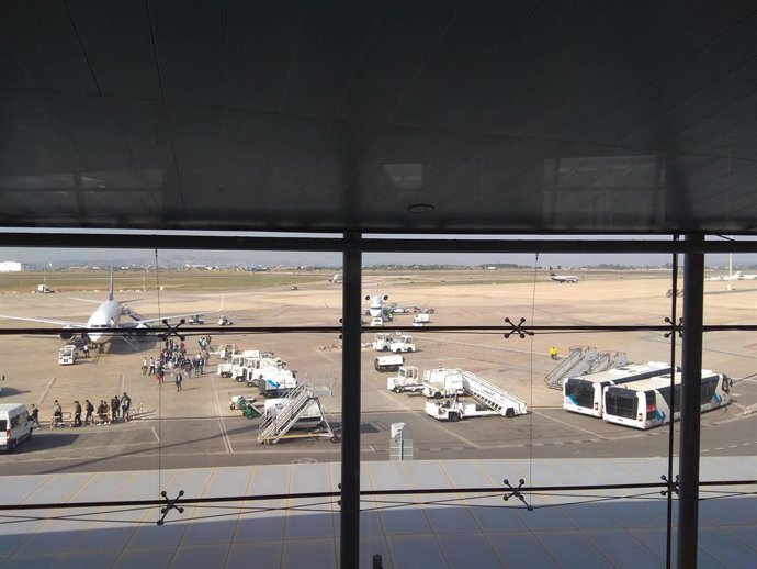Turismo.- El aeropuerto de Valencia registró más de 524.000 pasajeros en febrero