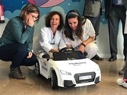 Los niños del Hospital de Terrassa podrán moverse con dos coches eléctricos de j