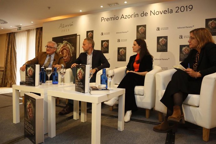 Cultura.- Joaquín Camps, Premio Azorín 2019: "Una novela tiene que entretener, p