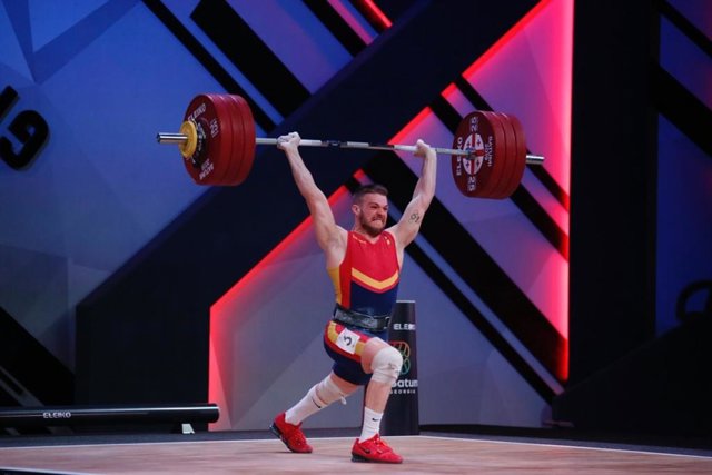 AV.- Halterofilia/Europeo.- David Sánchez, bronce en dos tiempos y con récord en