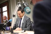 Moreno estudiará durante la legislatura ampliar a tíos, hermanos y sobrinos la eliminación del impuesto de Sucesiones