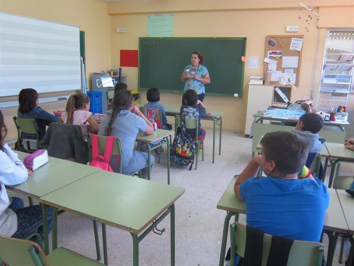 Alumnos de un colegio de Mérida en el aula.            