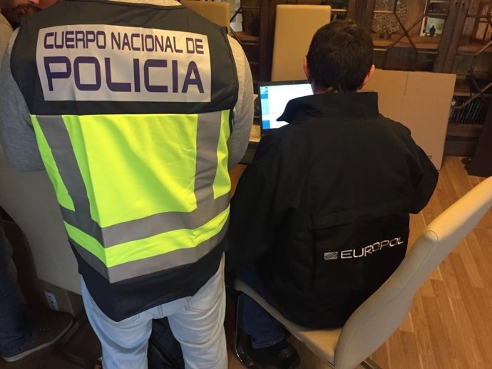 Sevilla.- Sucesos.- Detenido un integrante de un grupo dedicado al tráfico ilíci