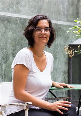 L'advocada Marta Busquets repassa en un llibre els drets sanitaris de les emba