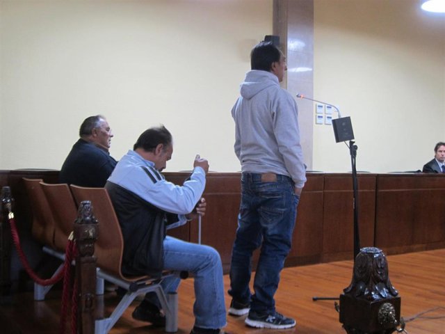 Jaén.- Tribunales.- Condenado a dos años de cárcel por cortar a navaja un trozo 
