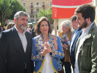 Juan José Cortés junto a Isabel Borrego