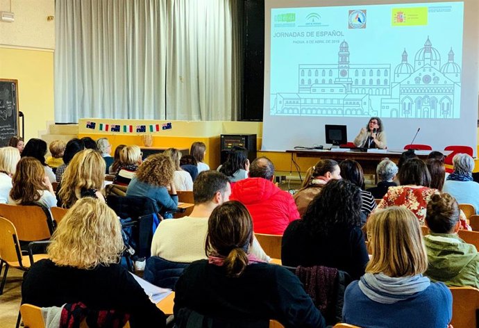 Economía.- Empresas de enseñanza del español buscan oportunidades de negocio en 