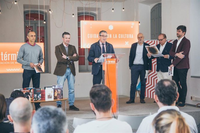 Málaga.- La quinta edición de 'Málaga 451: La Noche de los Libros' contará con m