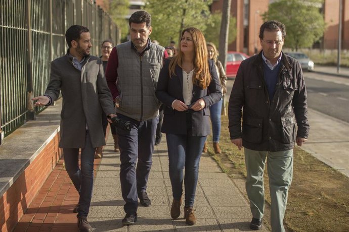 Sevilla.- 26M.- Adelante promete una nueva línea de Tussam para Bellavista, vivi