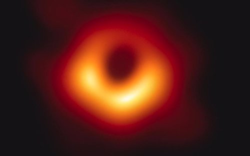 VÍDEO Haz zoom en la galaxia M87 para ver el primer agujero negro real