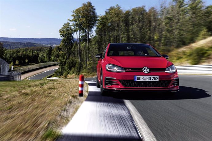 Economía/Motor.- Volkswagen inicia la comercialización en España del Golf GTI TC