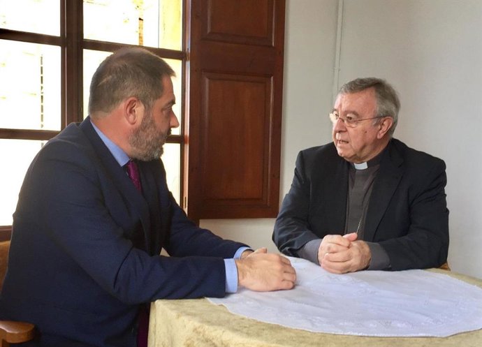 La OCB agradece al Obispo de Mallorca la "implicación histórica" de la Iglesia e