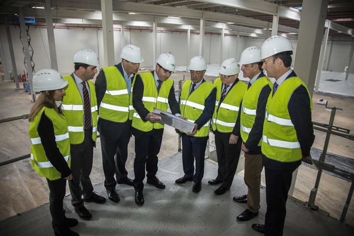 Lupa estrenará este verano su centro logístico en Marina de Cudeyo