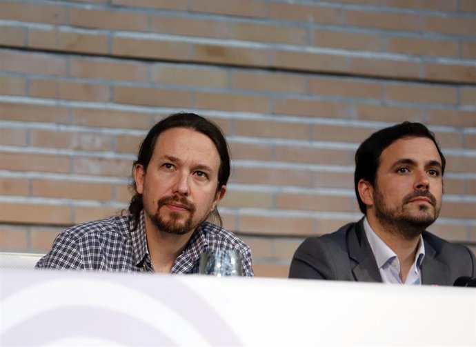 Pablo Iglesias, Alberto Garzón y Antonio Maíllo participan en un acto público en la Facultad de Comunicación de Málaga.