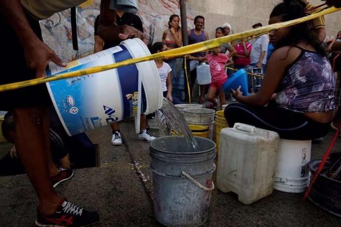 EEUU preposiciona ayuda humanitaria para Venezuela en la isla caribeña de Curaao