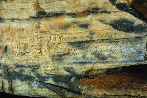 Primera traducción de inscripciones de indios cherokee