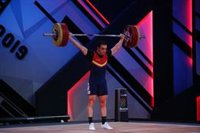 Andrés Mata bate récords y gana la plata en arrancada durante el Campeonato de Europa de halterofilia