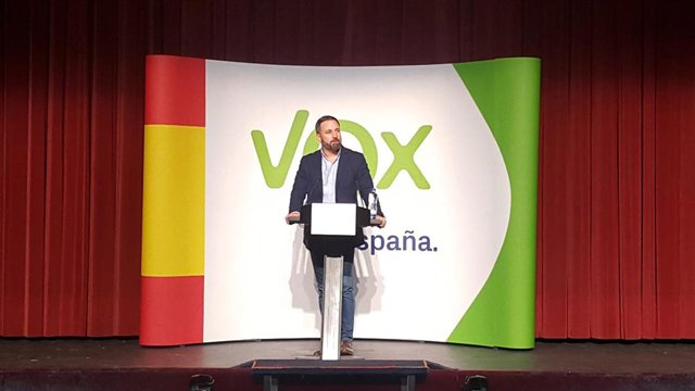 28-A.- Santiago Abascal Afirma En Palencia Que El Problema "Más Importante" De España Desde Haces Años Es El PSOE