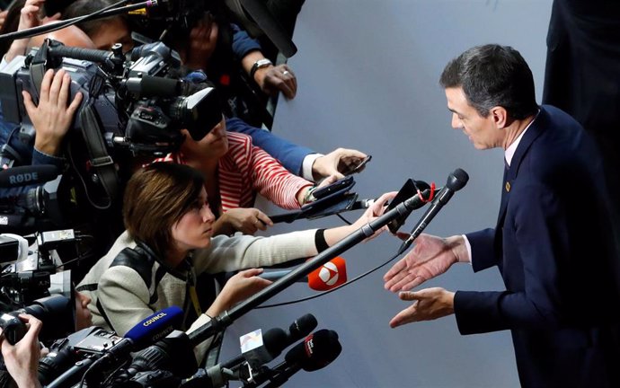 Pedro Sánchez atiende a los medios en Bruselas 