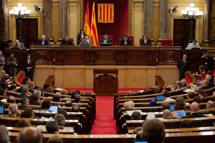 Pleno en el Parlament de Catalunya