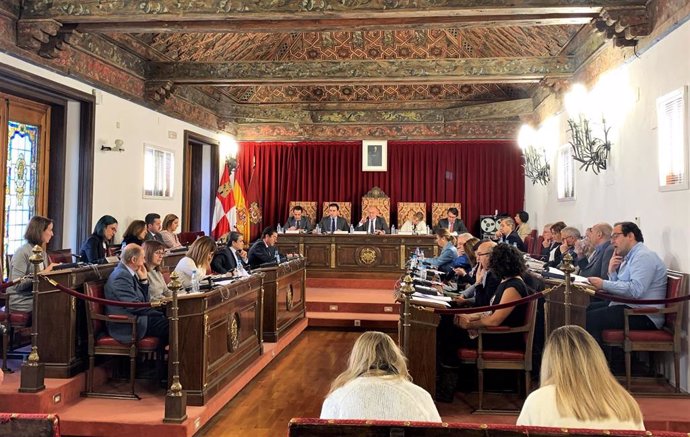 Diputación de Valladolid pide una Ley de Artes Escénicas en CyL e implementar la lectura fácil en trámites burocráticos