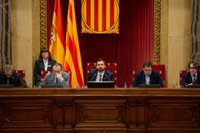 El Parlament reclama al Govern ajudes per millorar urbanitzacions i barris