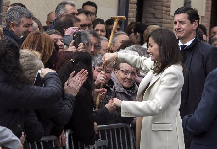 La Reina Letizia inaugura en Lerma y ante una "gran expectación" 'Angeli', la nu