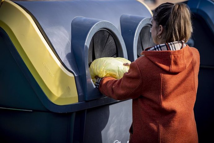 Cada castellanoleonés recicló 12,8 kilogramos de envases y 18,9 de papel y cartón en 2018