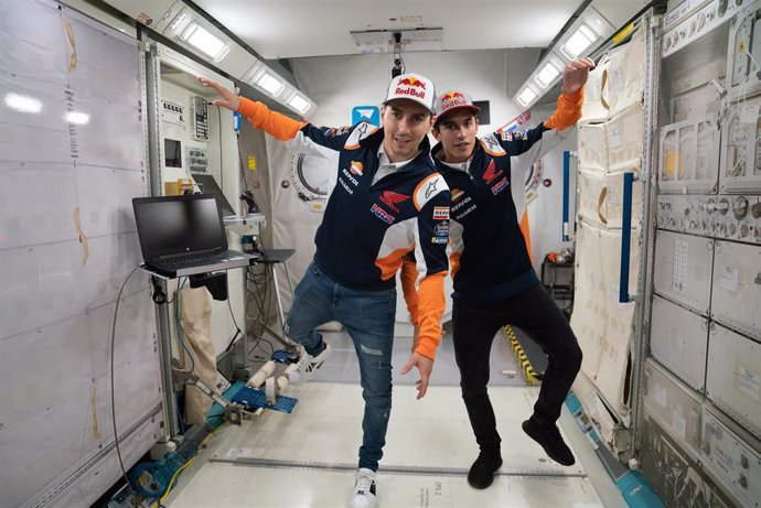 Motociclismo/GP L.Américas.- Marc Márquez y Jorge Lorenzo visitan el Space Center de Houston