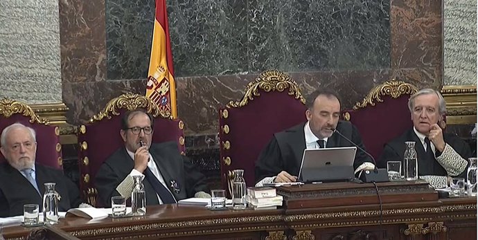 El juez Marchena y los magistrados del juicio al procés en el Supremo