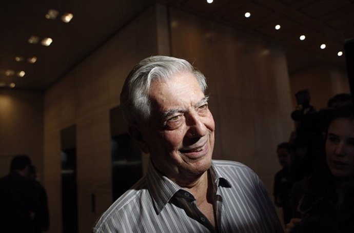 Vargas Llosa: "El gran problema de la época contemporánea es la mentira con apariencia de verdad"