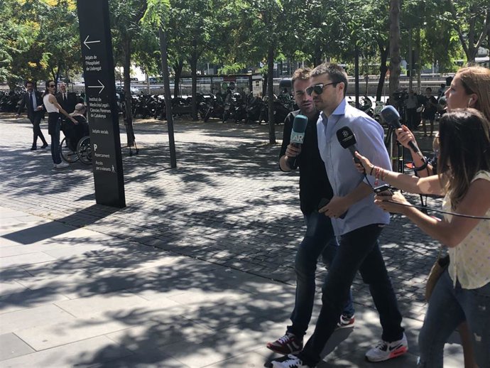 El conocido como 'estafador de mujeres' Albert C.O. A su llegada al juicio