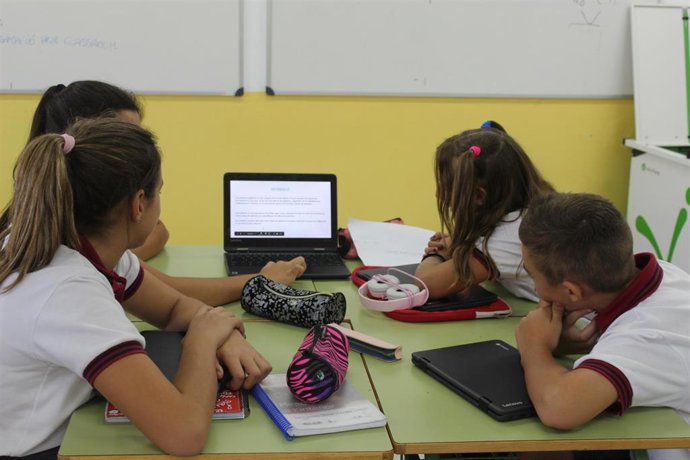 Els centres educatius de Balears podran comptar amb la figura del docent mentor a partir del proper curs