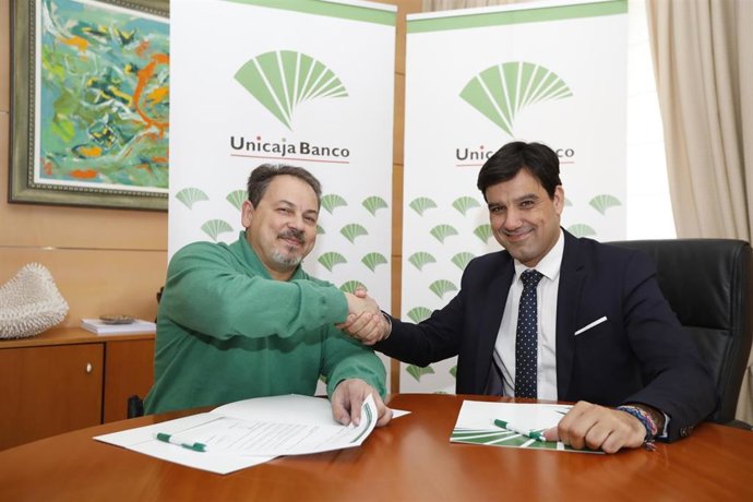 Unicaja Banco Renueva Su Apoyo Al Club De Baloncesto Silla De Ruedas Valladolid,