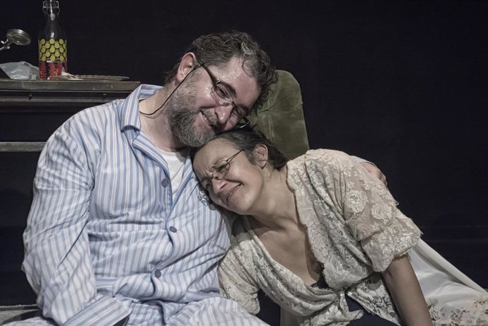 El Liceo de Salamanca acogerá mañana la comedia 'Espacio disponible', protagonizada por Celia Nadal y Javier Manzanera