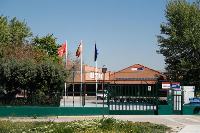 Imágenes del Instituto Ciudad de Jaén de Madrid, donde estudiaba el adolescente que se suicidó el pasado 1 de Abril