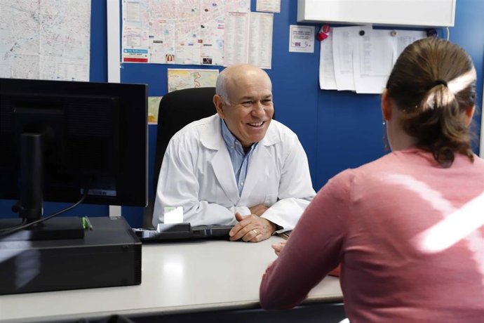 EL DOCTOR FROILÁN SÁNCHEZ GANA EL PREMIO A LA 'MEJOR TRAYECTORIA  PROFESIONAL DE MÉDICO RURAL'