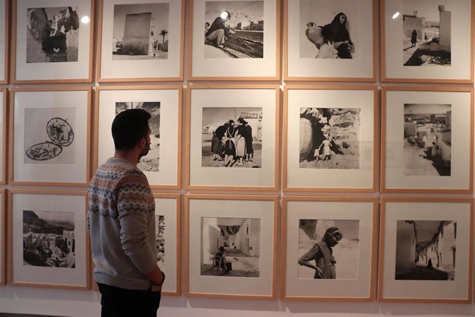 Málaga.- Unicaja.- La Fundación Unicaja expone las fotografías del almeriense Jesús de Perceval en Antequera