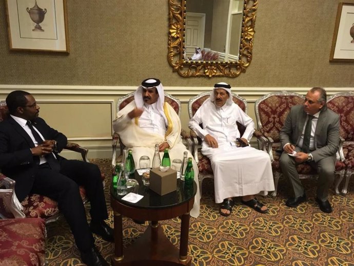 Los países exportadores de gas y los líderes energéticos de Qatar se reúnen con el Ministro de Petróleo de Guinea