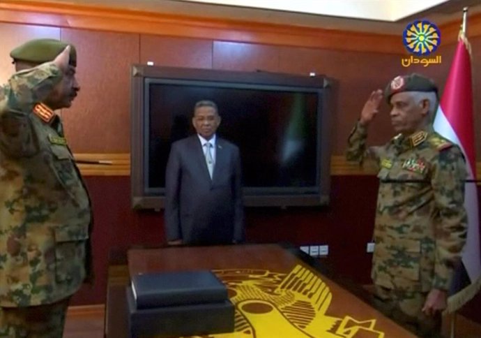 AMP.- Sudán.- La junta militar promete un gobierno civil y se niega a extraditar a Al Bashir