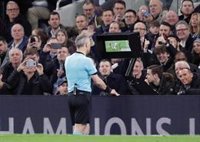 RFEF, FIFA y UEFA defienden el uso del VAR pese a su imperfección