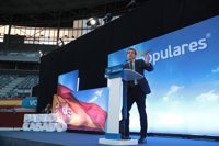 Casado pide "unir el voto" en torno a PP para que Sánchez no "revalide" su "acuerdo seguro" con independentistas