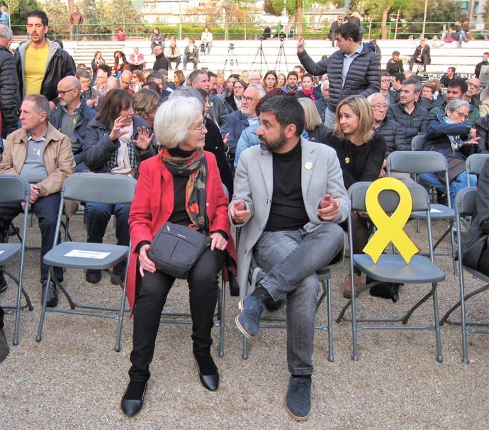 28A.- ERC Suma A Su Campaña A Eugenia Parejo, La Amiga Que Junqueras Hizo En 'Salvados'