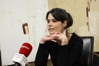 Isa Serra quiere acabar con privilegios de los políticos y cree que todos los diputados deben tener dedicación exclusiva