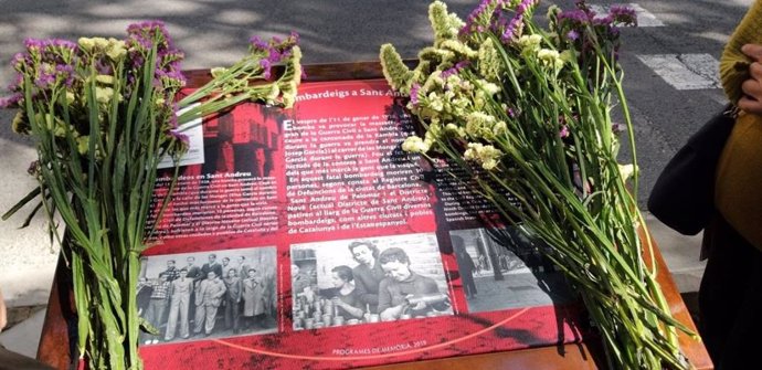 Barcelona homenatja les 11 víctimes dels bombardejos de 1938 en Sant Andreu del Palomar