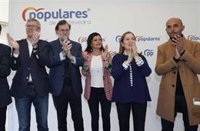 Rajoy destaca el voto al PP como "único útil", pues el resto "quita escaños al centroderecha"