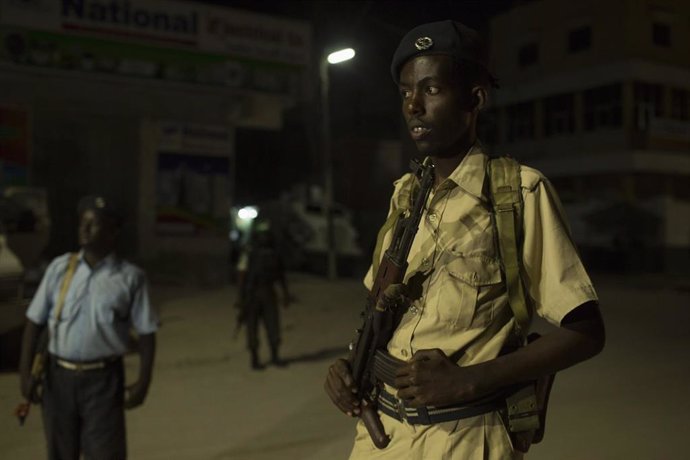 Un policía en Mogadishu