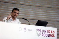 Maíllo (IU) ve una "enorme irresponsabilidad y error" que Sánchez no acuda al debate de RTVE: "Juega a promover a Vox"