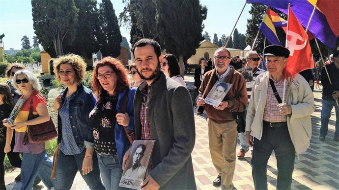 Np Y Foto Iu Reivindica Un Ayuntamiento Que Se Tome En Serio La Memoria Democrát