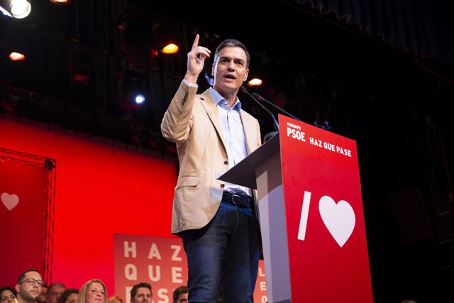 Sánchez se compromete a hablar con el independentismo sólo dentro de la Constitución y del Estatuto de autonomía